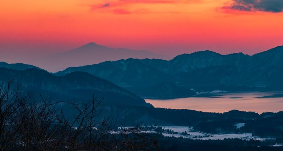 从红海恶战、血海拼杀到蓝海探路，家电产业的商业黑海又在哪里?-家电圈官网