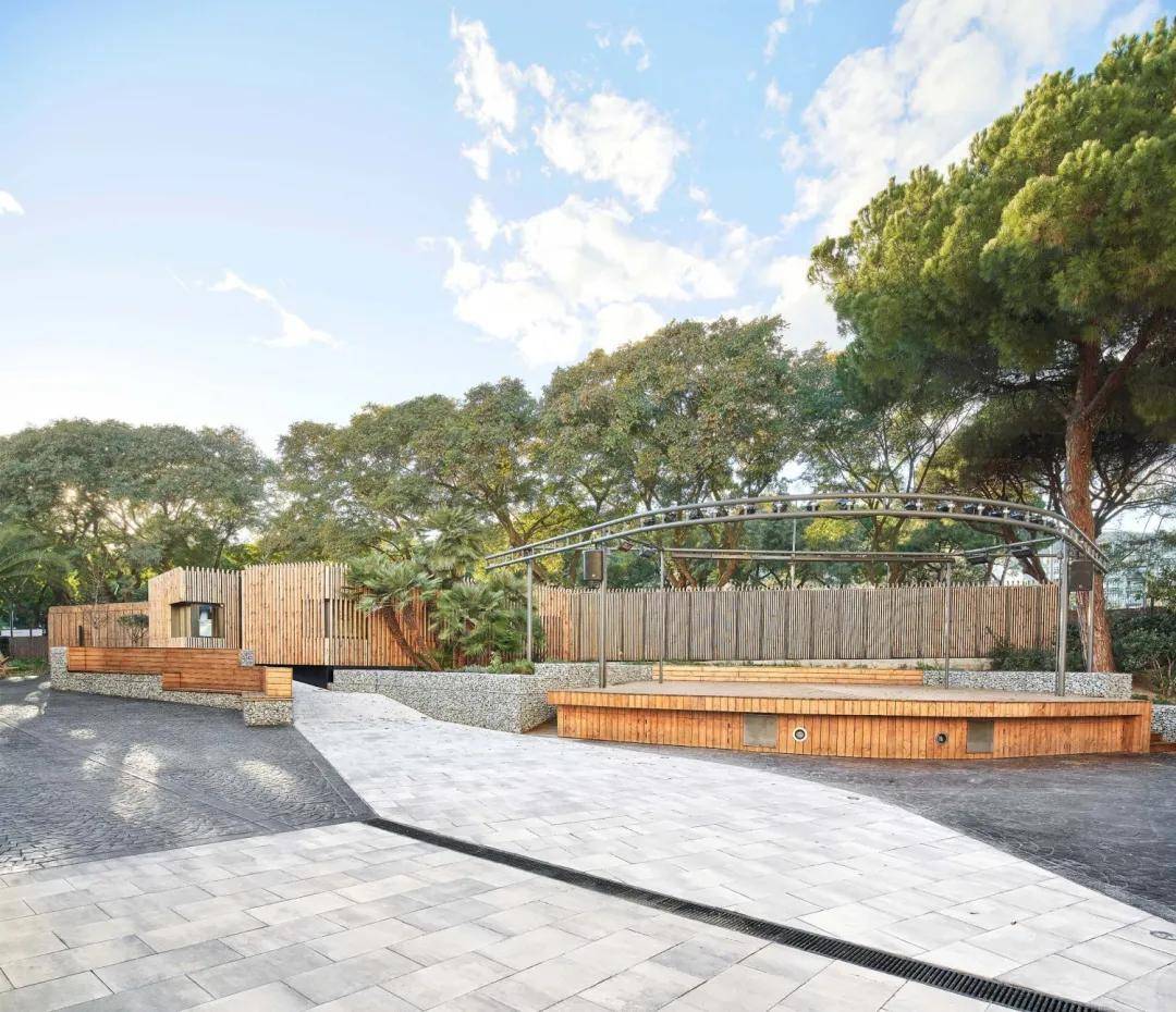 坚不可摧的校园入口及周边景观设计