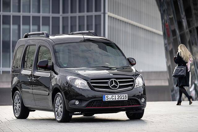 原创超过30车系还不满足,奔驰t级mpv产品来了