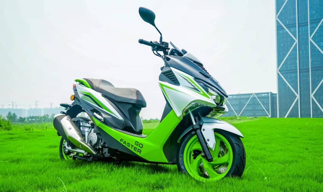 15980元金城草蜢150青春版静态测评