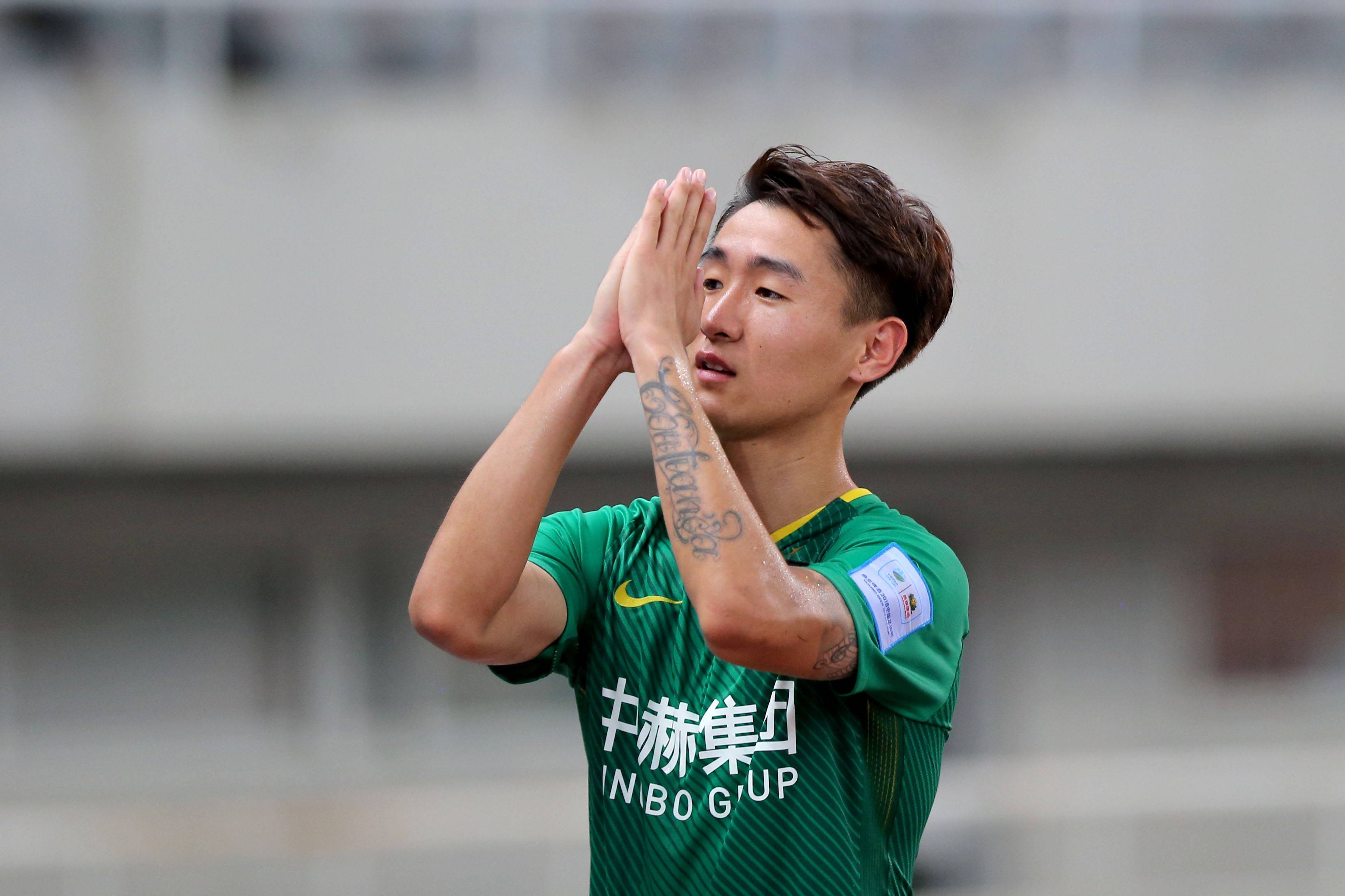 原创名记吹爆韦世豪国安上港看走眼他不离开鲁能就不会成功