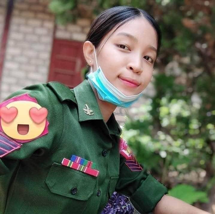 佤邦美女女兵图片