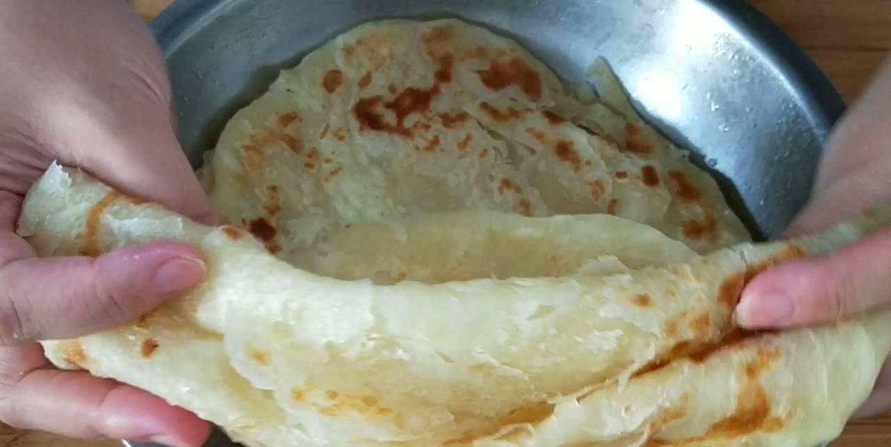 原创电饼铛烙饼又干又硬?掌握几个关键点,保证烙出的饼柔软又多层