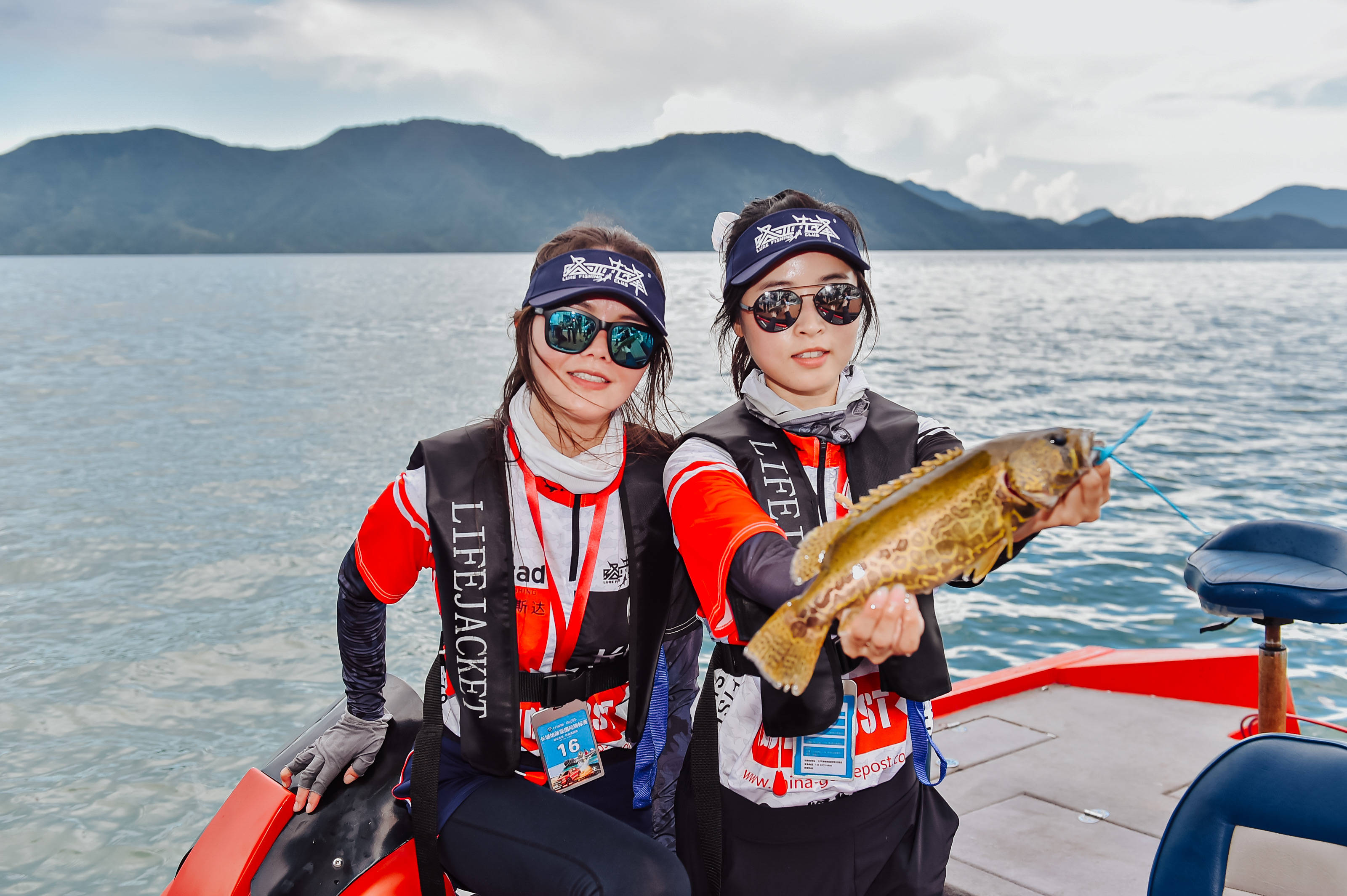 长城炮路亚国际锦标赛 首日比赛抛竿黄山太平湖