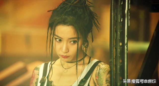 原创《重启》阿透身份不简单,认识小花还是吴邪的师傅