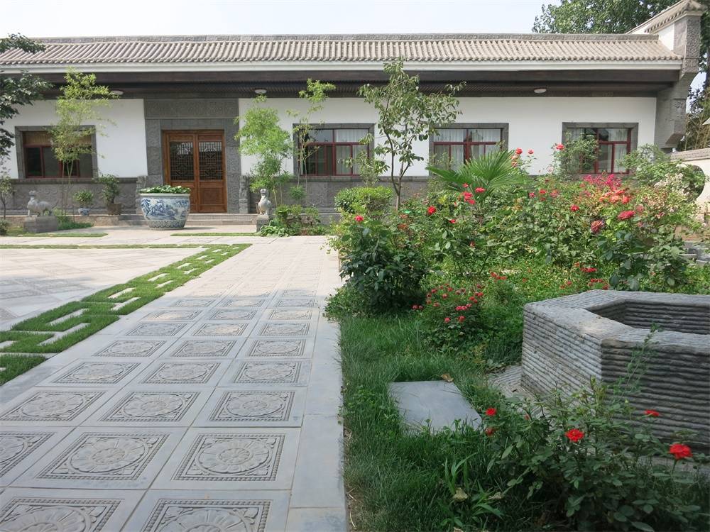 自建仿古砖雕小院一道建筑艺术风景