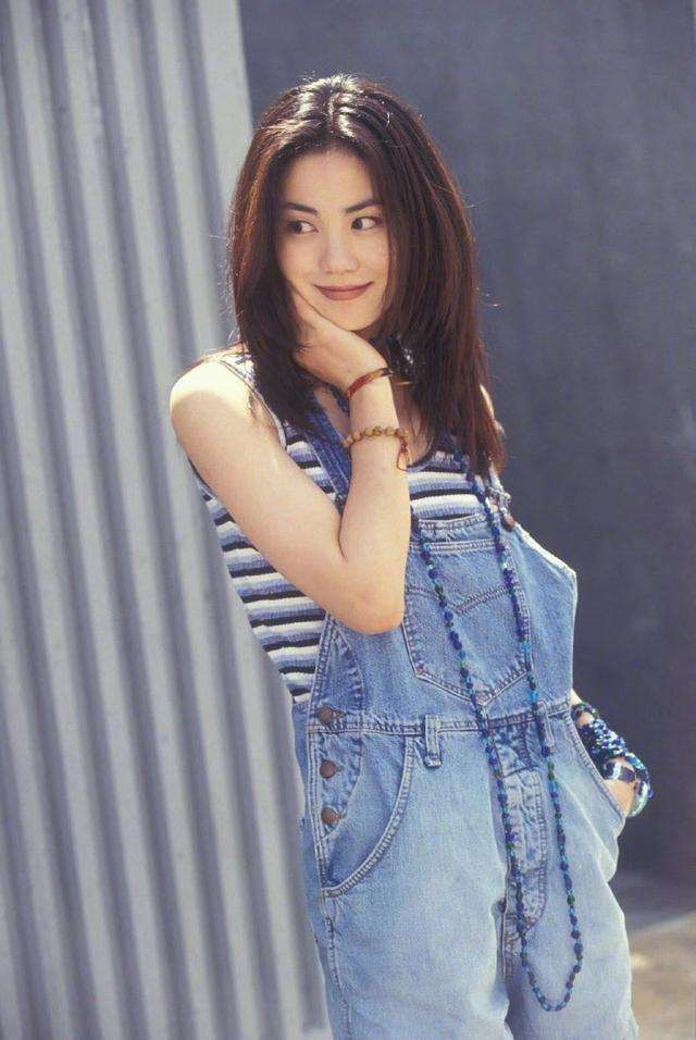 原创原来王菲18岁时这么美比张柏芝有过之无不及谢霆锋眼光真毒