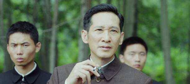 原创梁经纶曾可达忠于建丰同志,徐铁英突然反问:你对总裁怎么看?