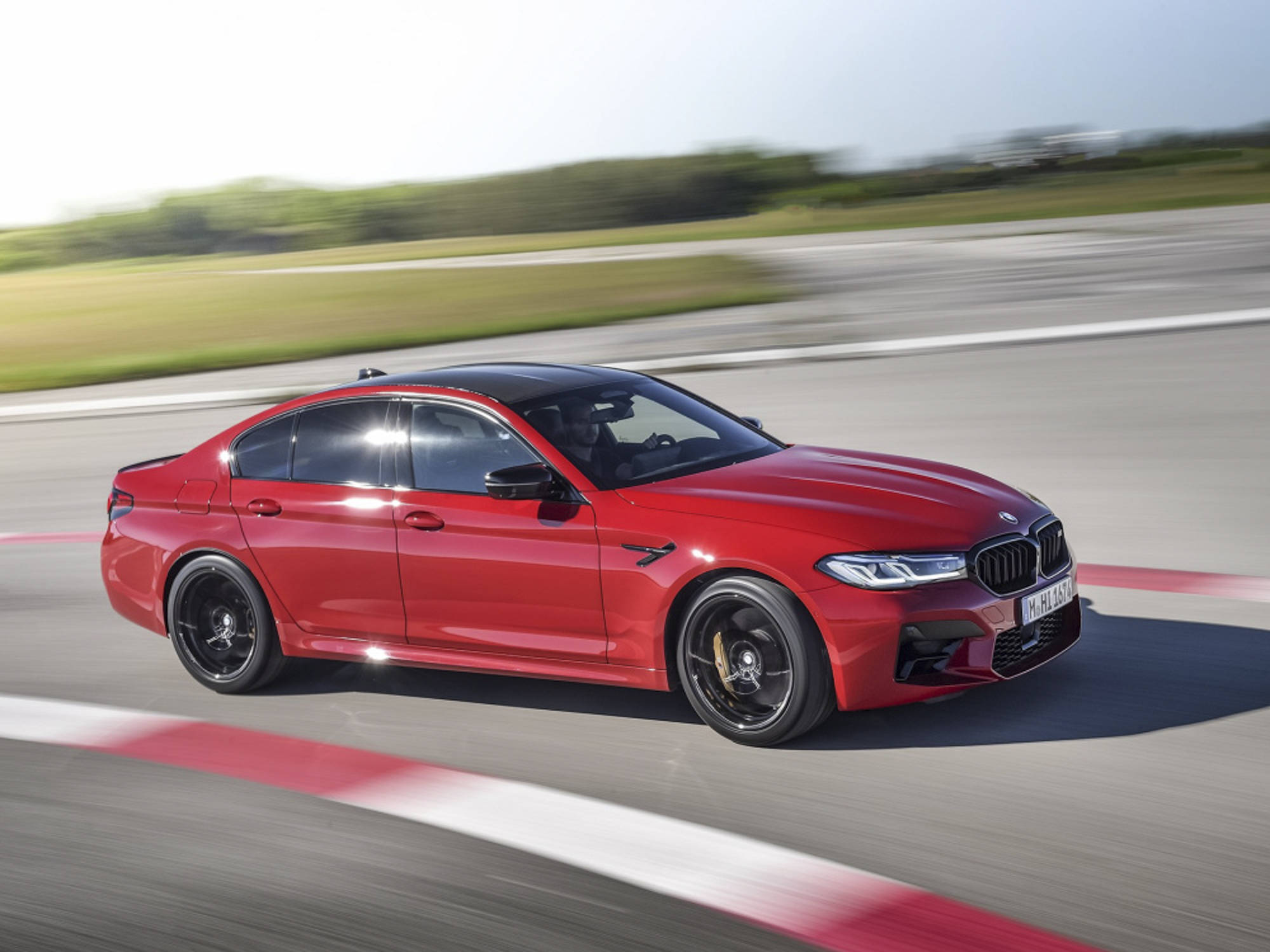 宝马m5再换代!地表最强行政家轿能否实至名归?