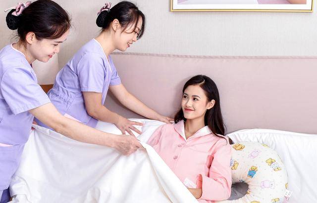 原创夏季坐月子,宝妈这四个部位一定要"捂"好,以免落下"月子病"