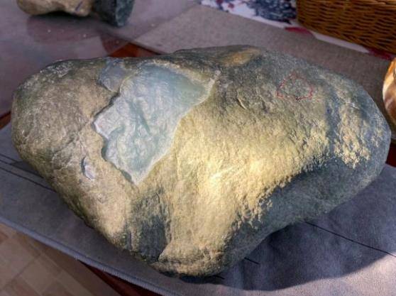 原创好皮壳对原石的重要性一一莫西沙水泥皮赏析