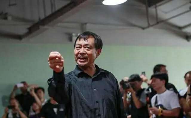 是不是川普小弟