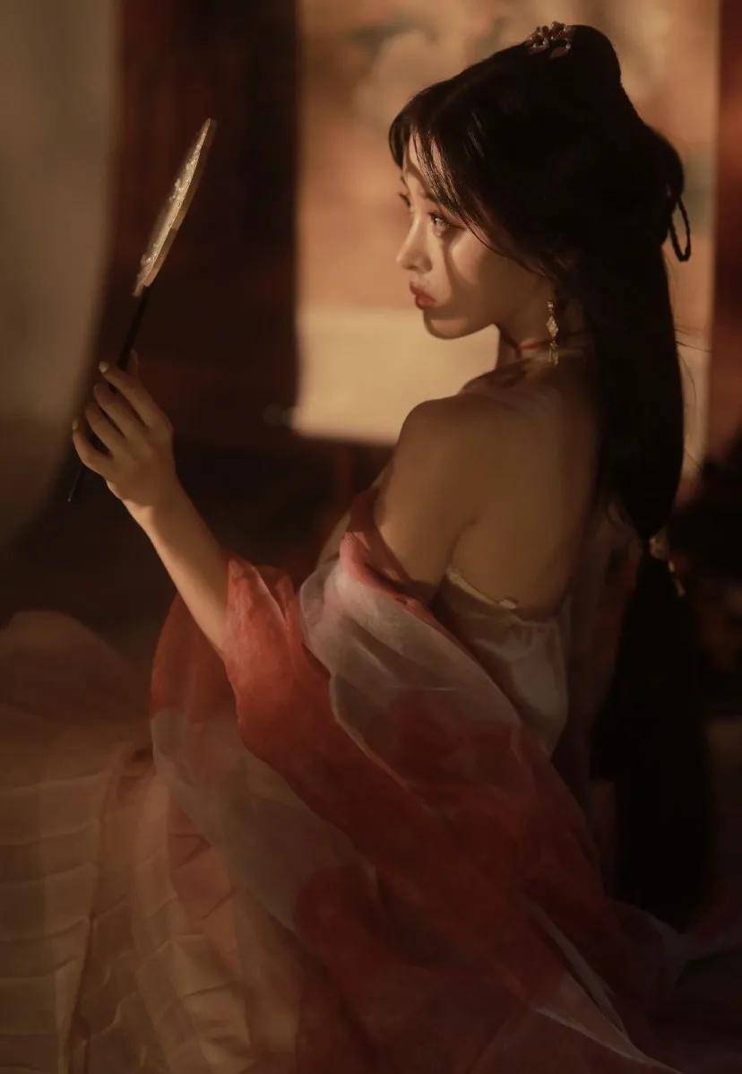 号称统一网红界审美,但是这拔地而起的山根是认真的么