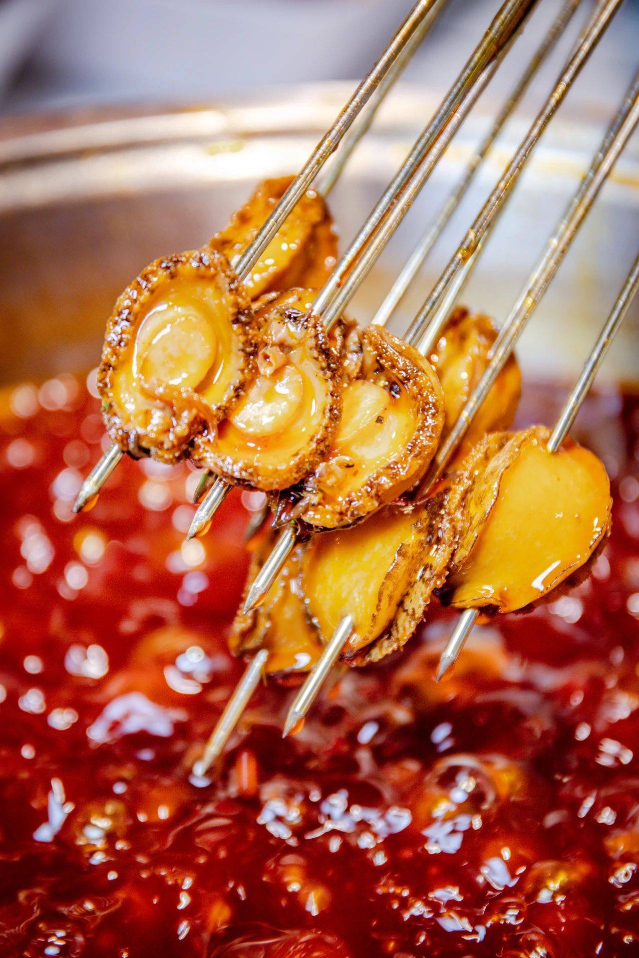 巴尖串串又开新店!5大神仙新品鲍鱼串串首斤免单,还有霸王餐请你吃!_