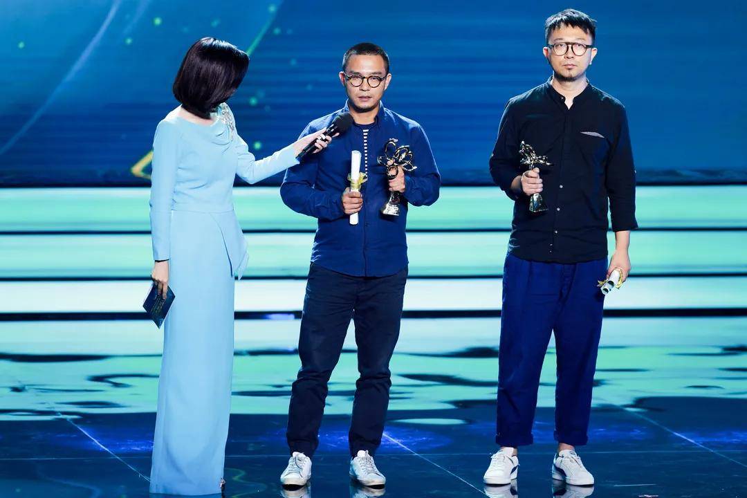 “白玉兰”奖项揭晓 郑晓龙点赞评奖不受干扰