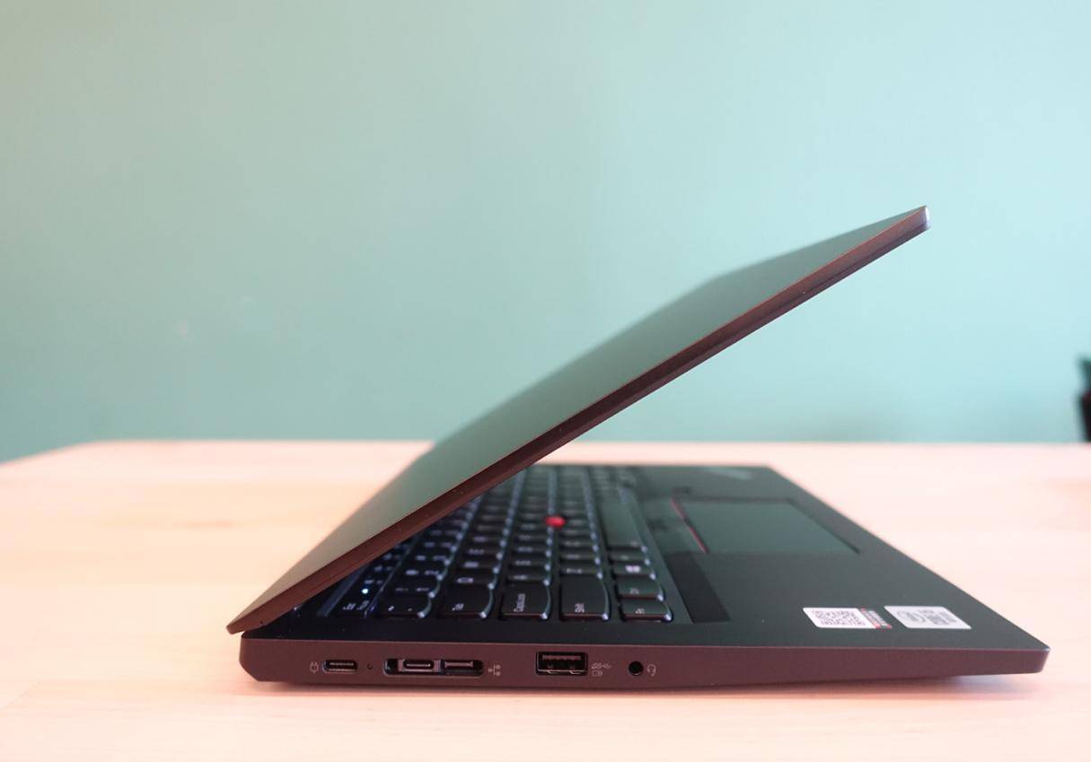 送给自己的毕业季礼物联想thinkpads2助力轻松上职场