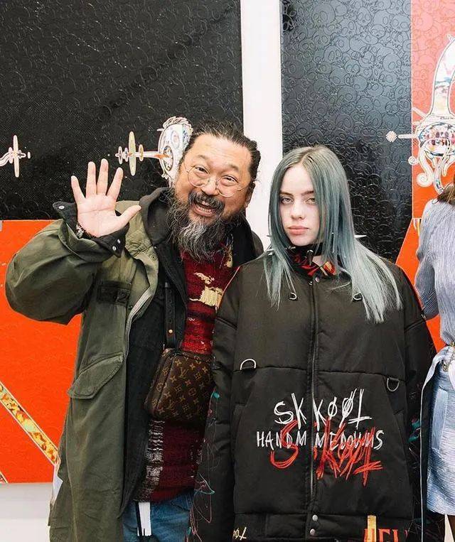 村上隆 x 优衣库 x billie eilish 已上新!