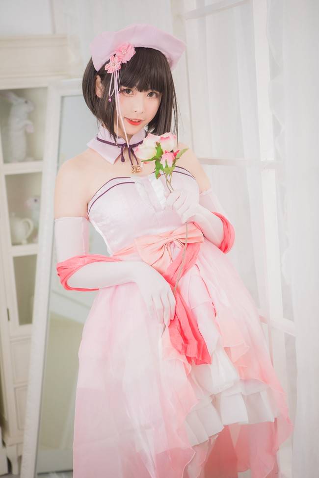 cos:路人女主-加藤惠文库礼服