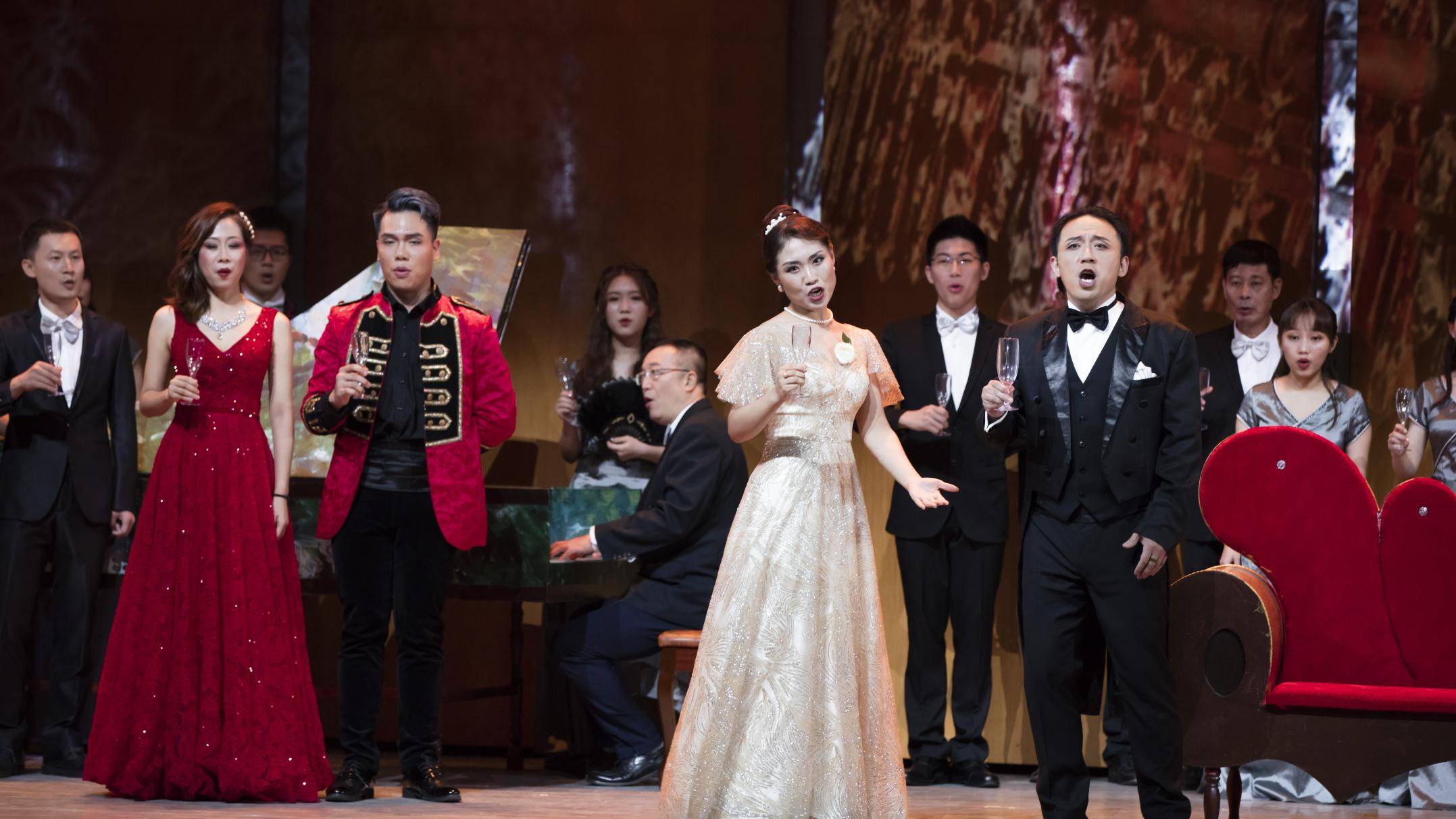 郑小瑛领衔制作 歌剧《茶花女》(中文版)表演音乐会亮相闽南大戏院