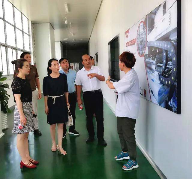 长武县挂职干部到泰州市九龙镇考察