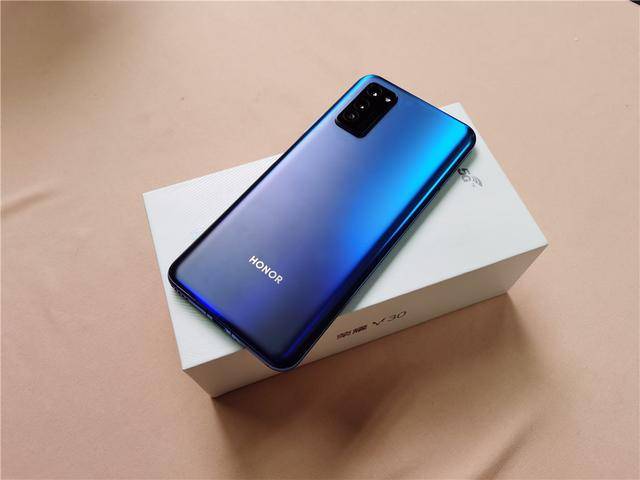 2000元预算,这三款荣耀都是公认的高配低价,用三五年不过时_手机搜狐