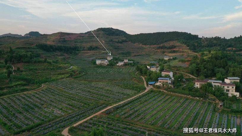 墳墓風水一龍出三貴,風水大師王君植詮釋風水寶地