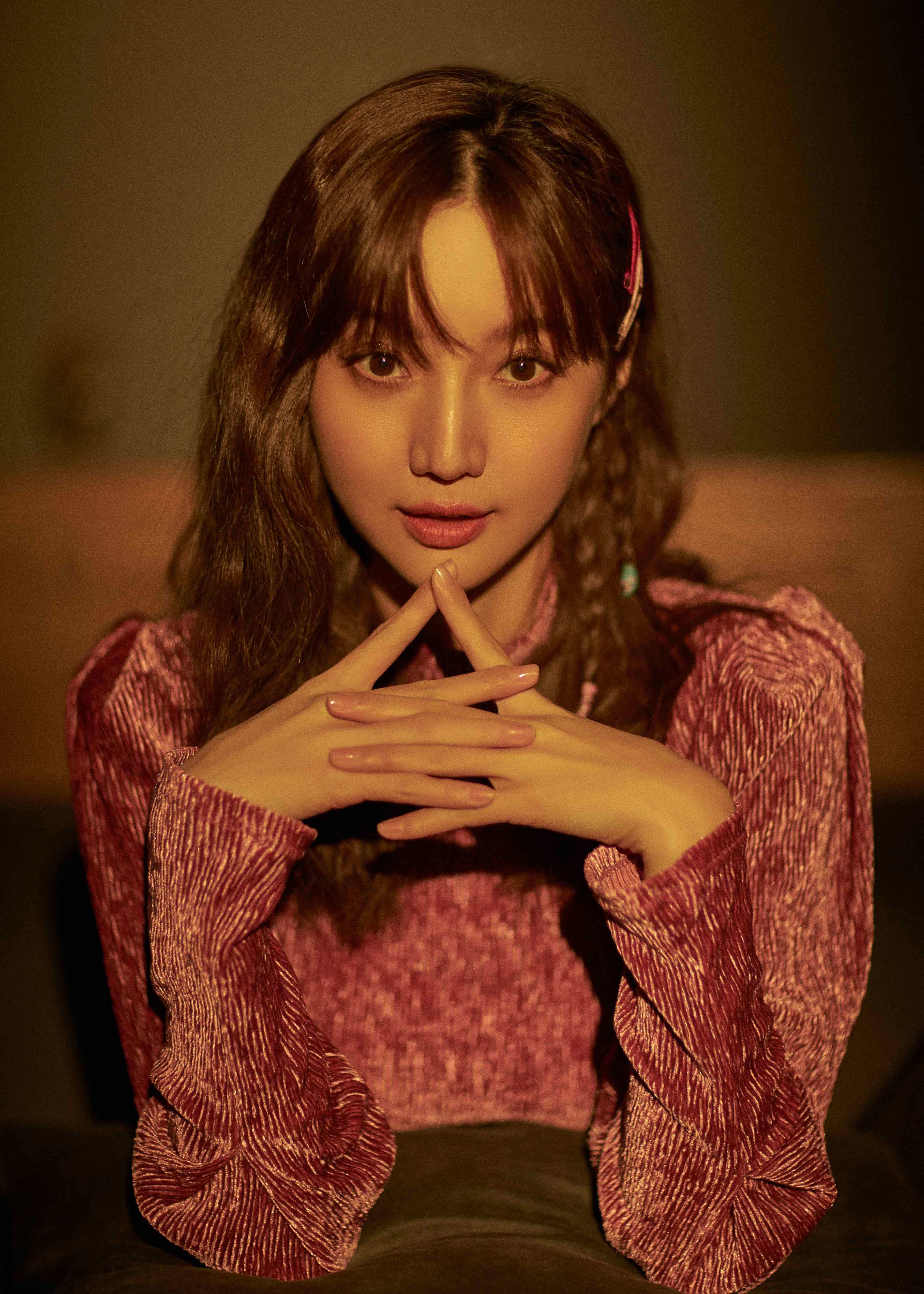 郑雅文生日写真释出 顾盼生辉尽显复古风情