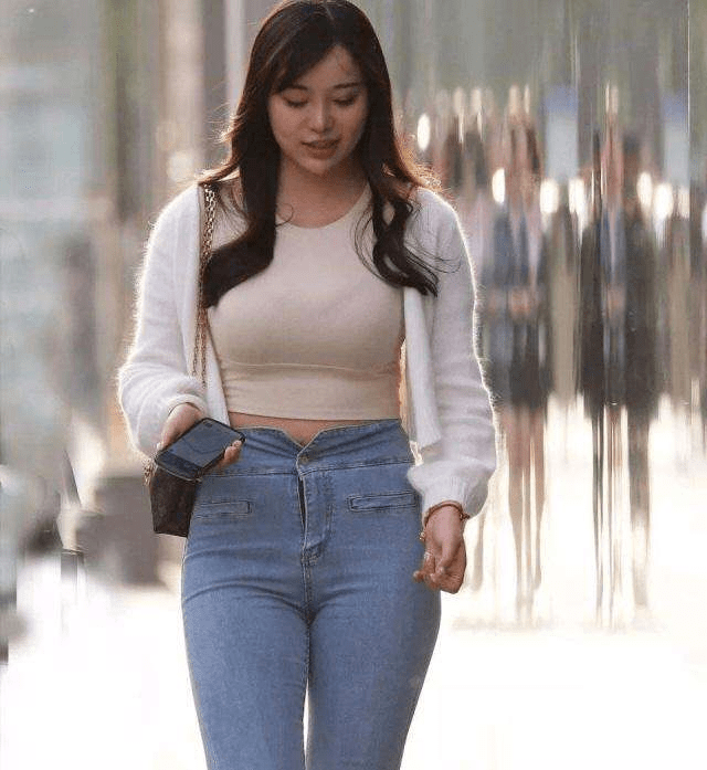 为什么微胖的女生桃花运会比较好_身材