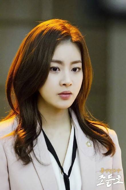 玄彬前女友姜素拉宣布结婚网友纷纷送祝福