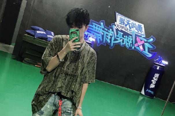 原创这就是街舞2冠军热门人选冯正宝刀未老他的出现改变赛况