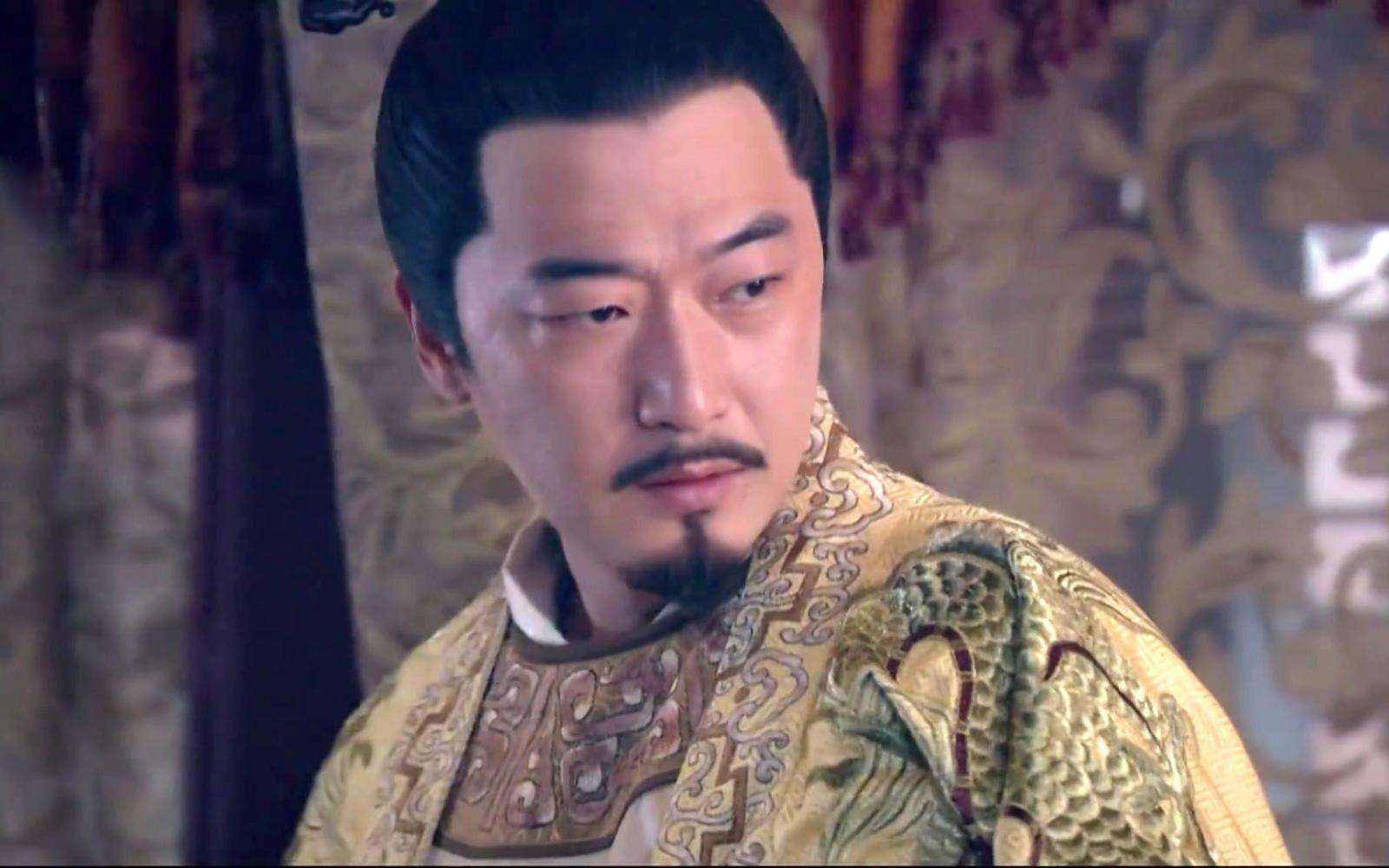 在宋代外敌虎视眈眈的情况下,赵光义为了自己权力之便推行"重文轻武"