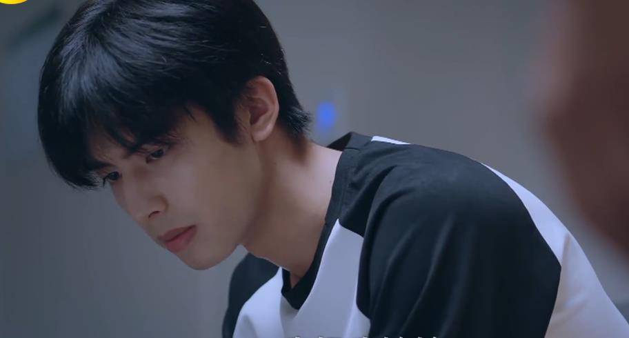 《以家人之名》中凌霄喜欢尖尖从何开始,哪里能看出来?