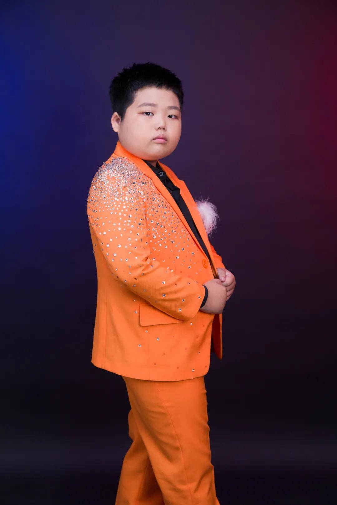 采风中国达人秀冠军杨子涵应邀出席中国世纪大采风二十周年庆典