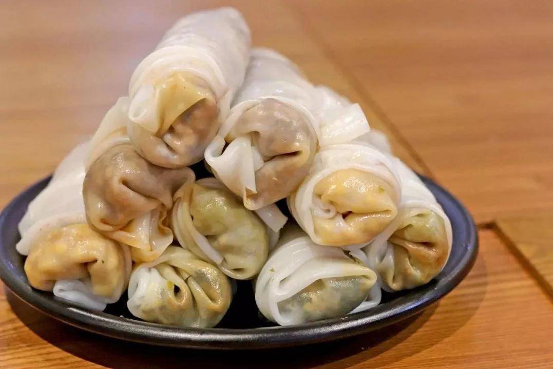 贵州铜仁的夏季美食与六龙山云海