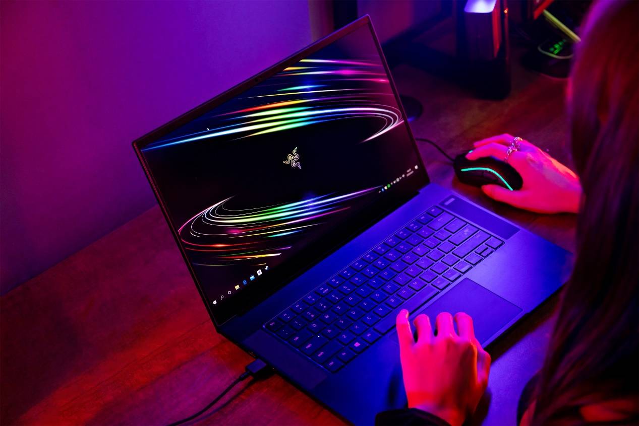 rgbon雷蛇灵刃15精英版火力全开