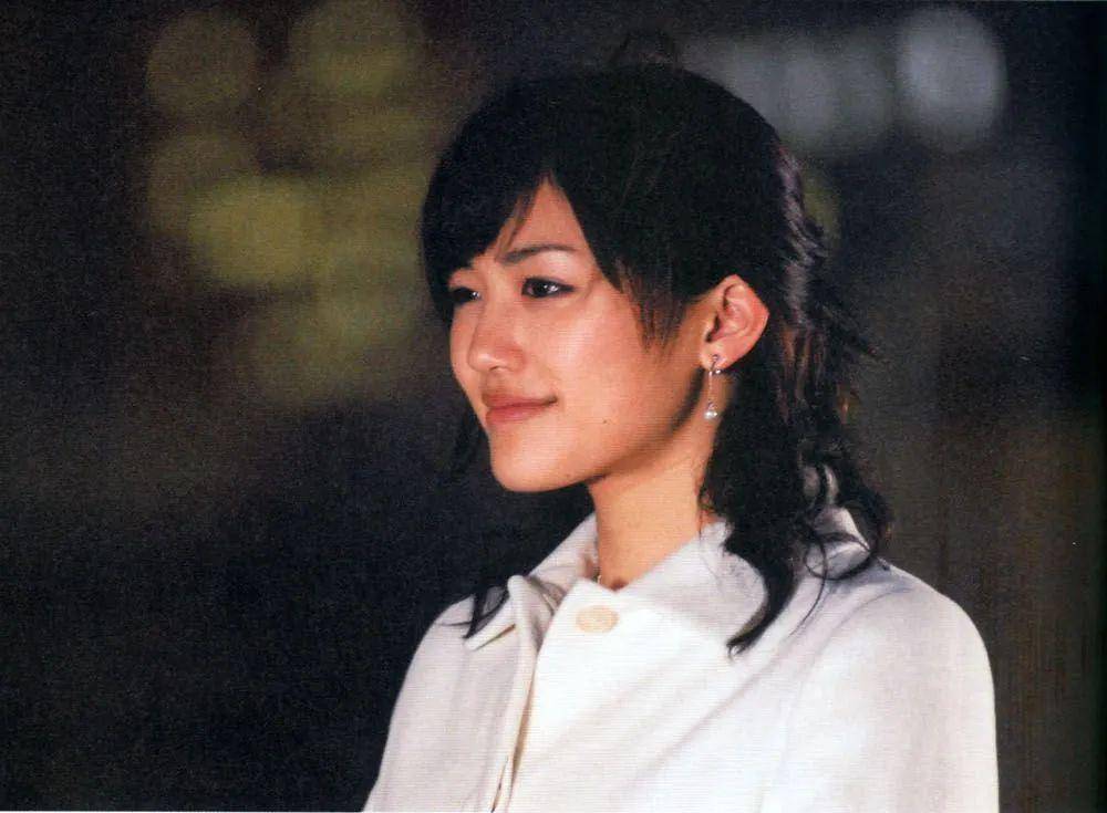 日本美女绫濑遥走红路!性感半熟天然呆,不靠身材拼演技