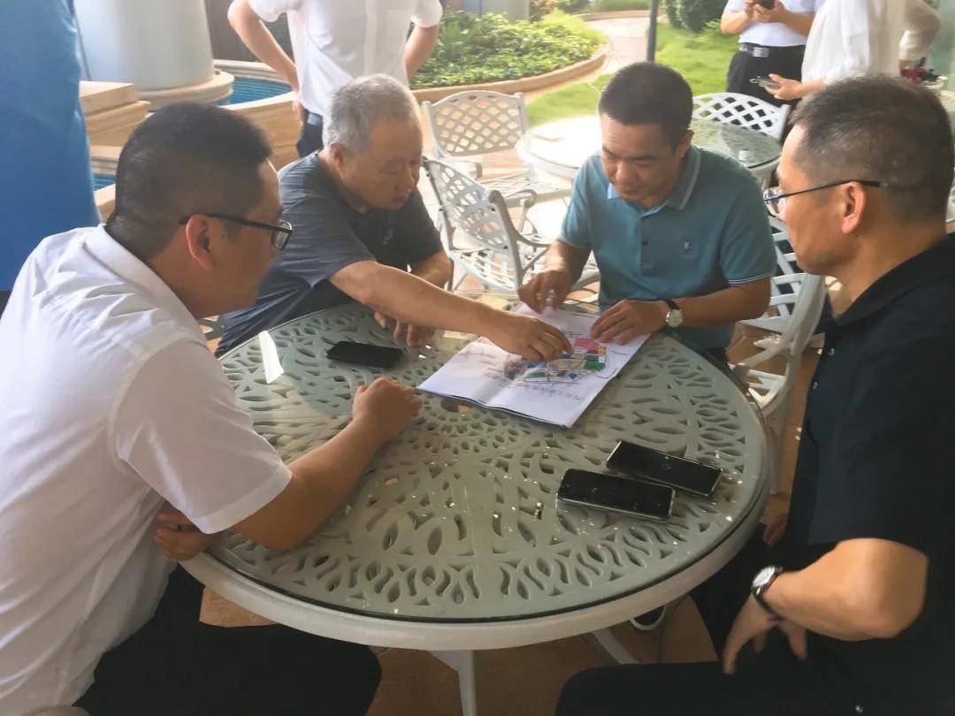快速响应开展企业增资扩产深调研柯延鹏区长率队到龙湖园区企业解决