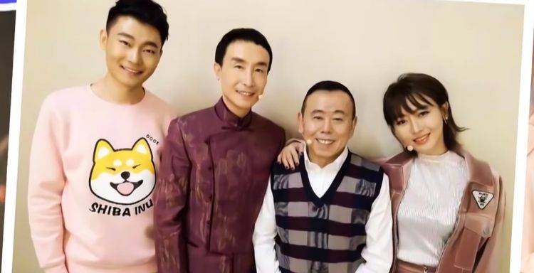 63岁的巩汉林全家福传出看着就幸福明星儿媳妇好漂亮