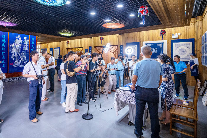 安庆皖江中等专业学校巧借抖音讲好非遗故事