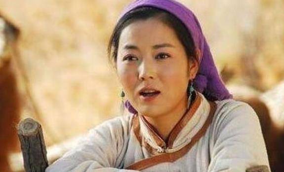 后来,王茜华主演了很多电视剧,例如《镇长》,《三连襟》,《关中女人》