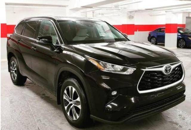 2020款"汉兰达"实车到店!新车你能给几分?关键内饰是亮点_车型