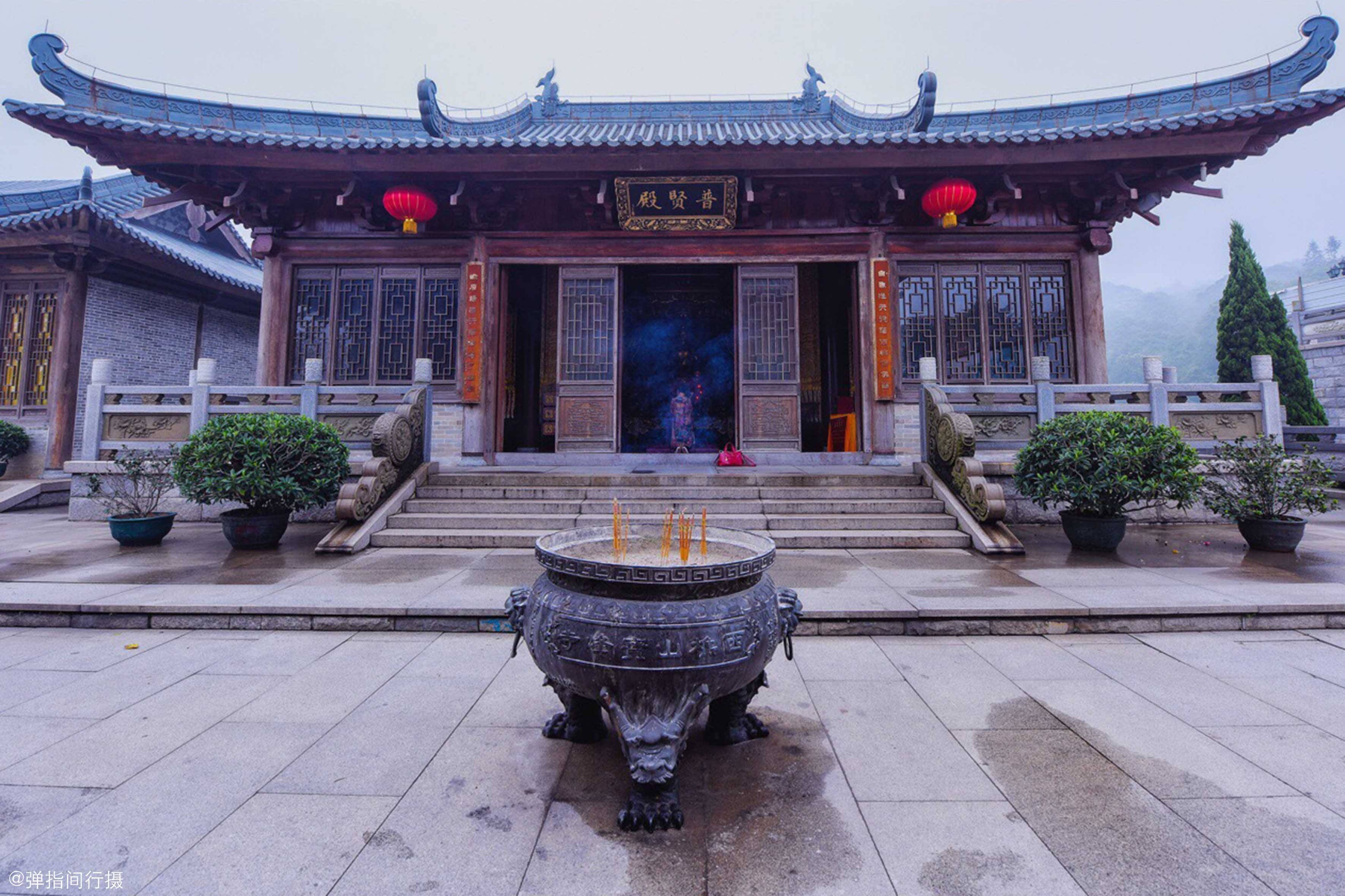 仙气飘飘的南粤名山一座寺庙一尊观音成最火旅游地标