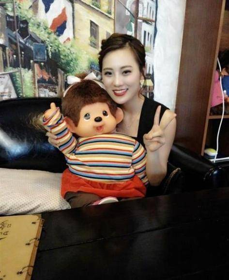 原创九球天后又晒出新照与老公婚后生活很幸福刘莎莎想减肥了