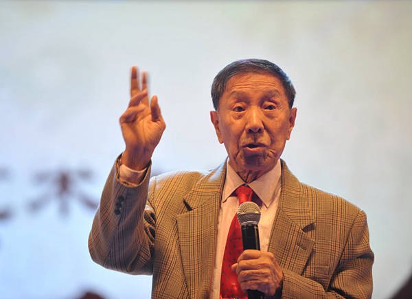 杨振华的相声句句都带"刺"!