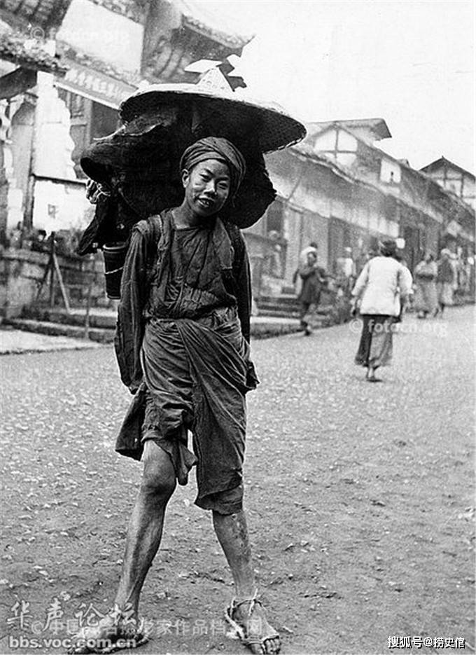 民国旧影贵州独山背货青年人去船空静寂秦淮河