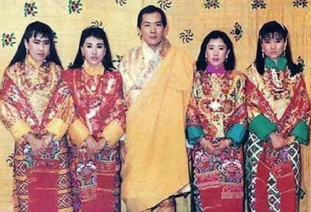 不丹王室没有童话!40岁不丹国王辜负了佩玛,两任情人挥之不去_旺楚克