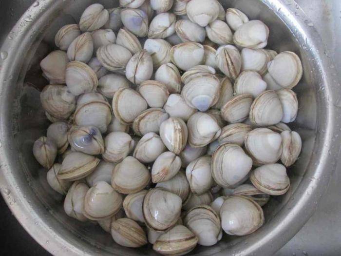 烧烤少不了这个,简单10分钟搞定,鲜美无比,香的流口水