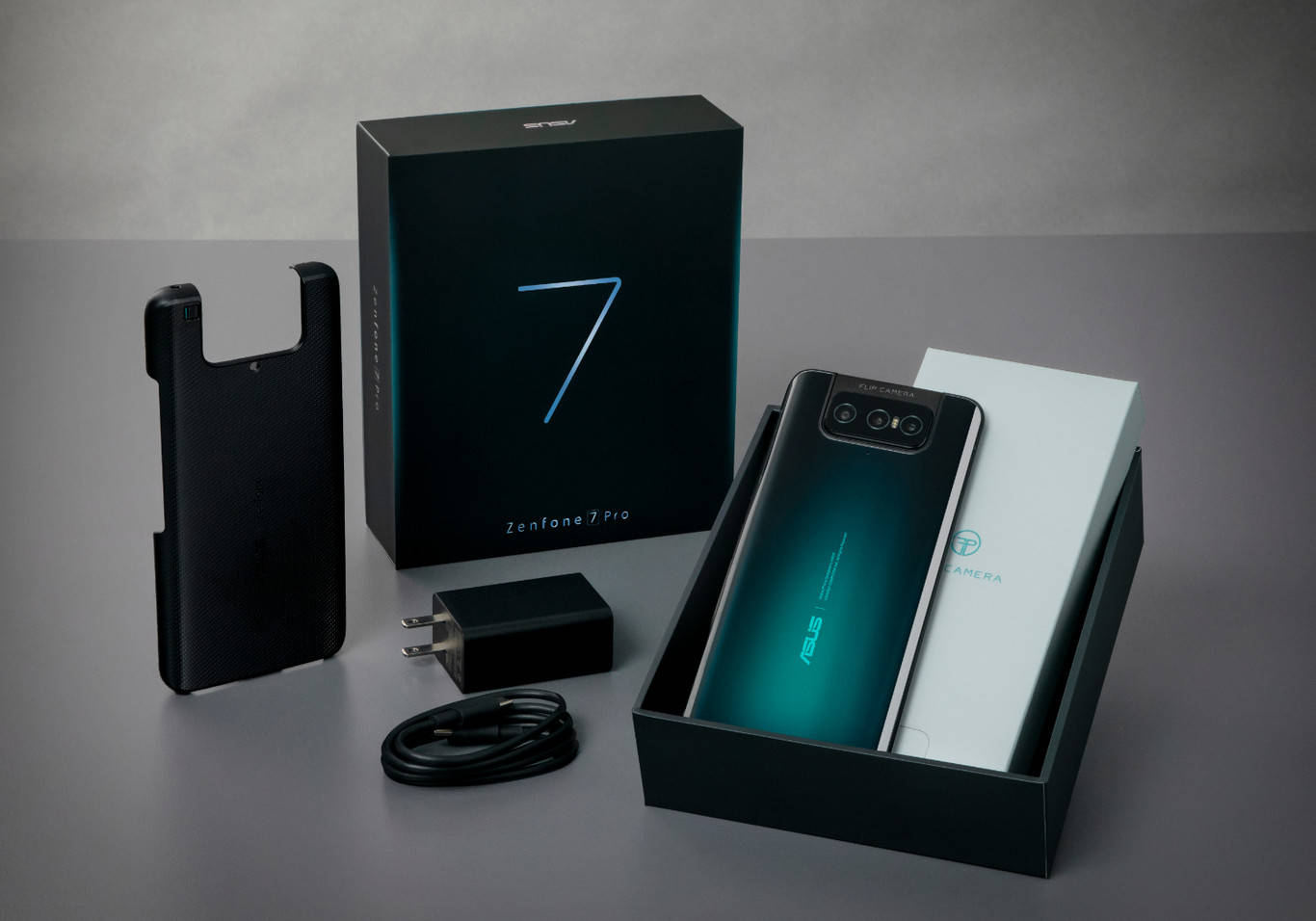 华硕新机发布:就是售价有点贵_zenfone