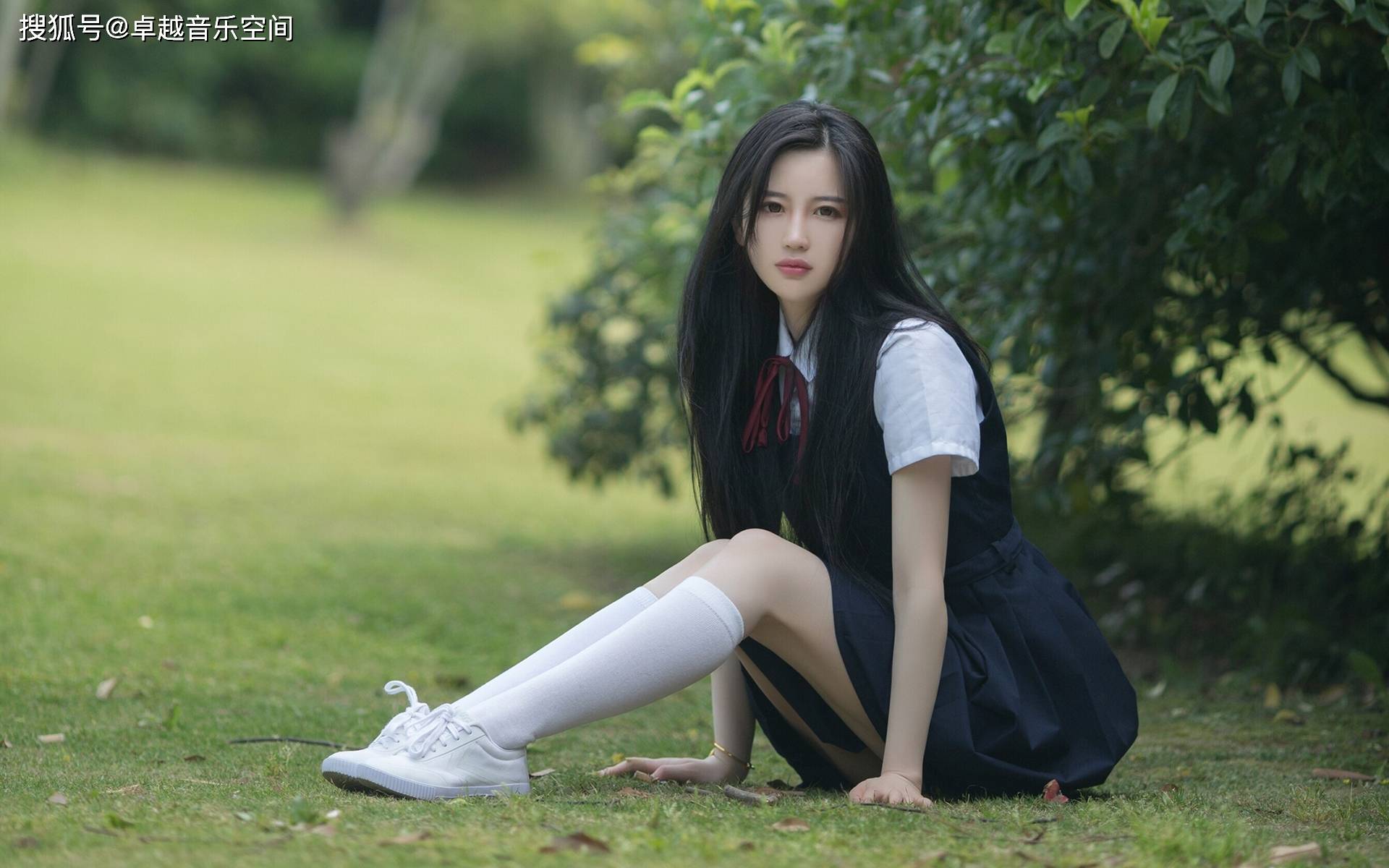 长发温柔美女,让你的夏天缤纷多彩,超清4k