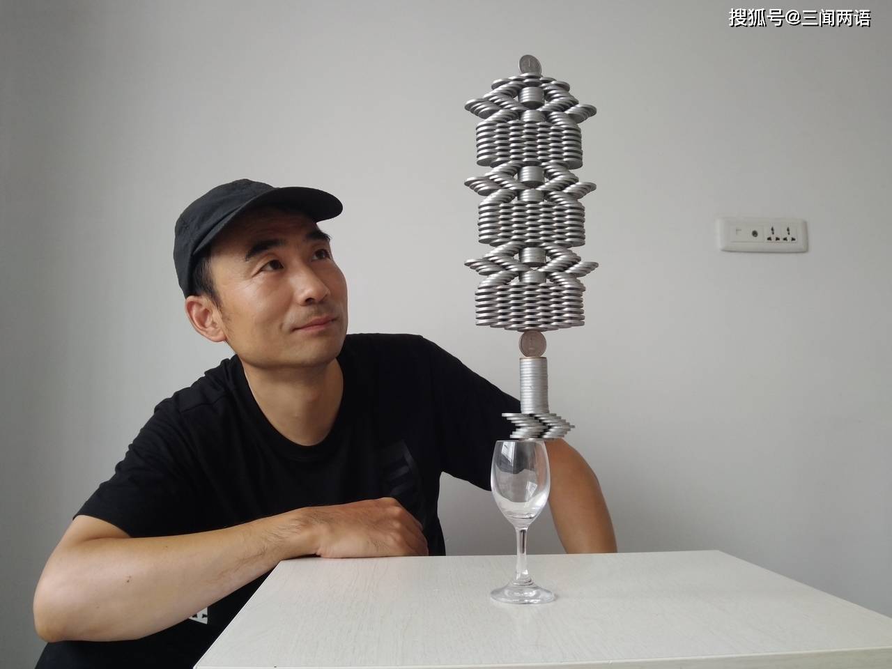 河南平衡术玩家的超强手艺活